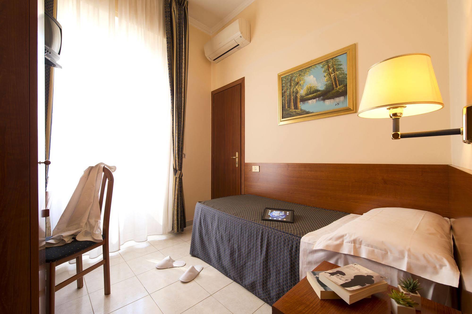 Hotel Corallo Rome Bagian luar foto